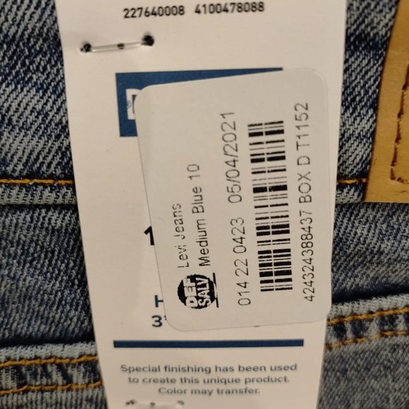 DENIZEN Levi's Women's High-Rise 3" Jean Shorts - Picture 7 of 10